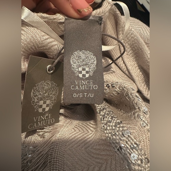 Vince Camuto Metallic Stripe Poncho / Open-Front Wrap – Ivory – NWT - Picture 6 of 6